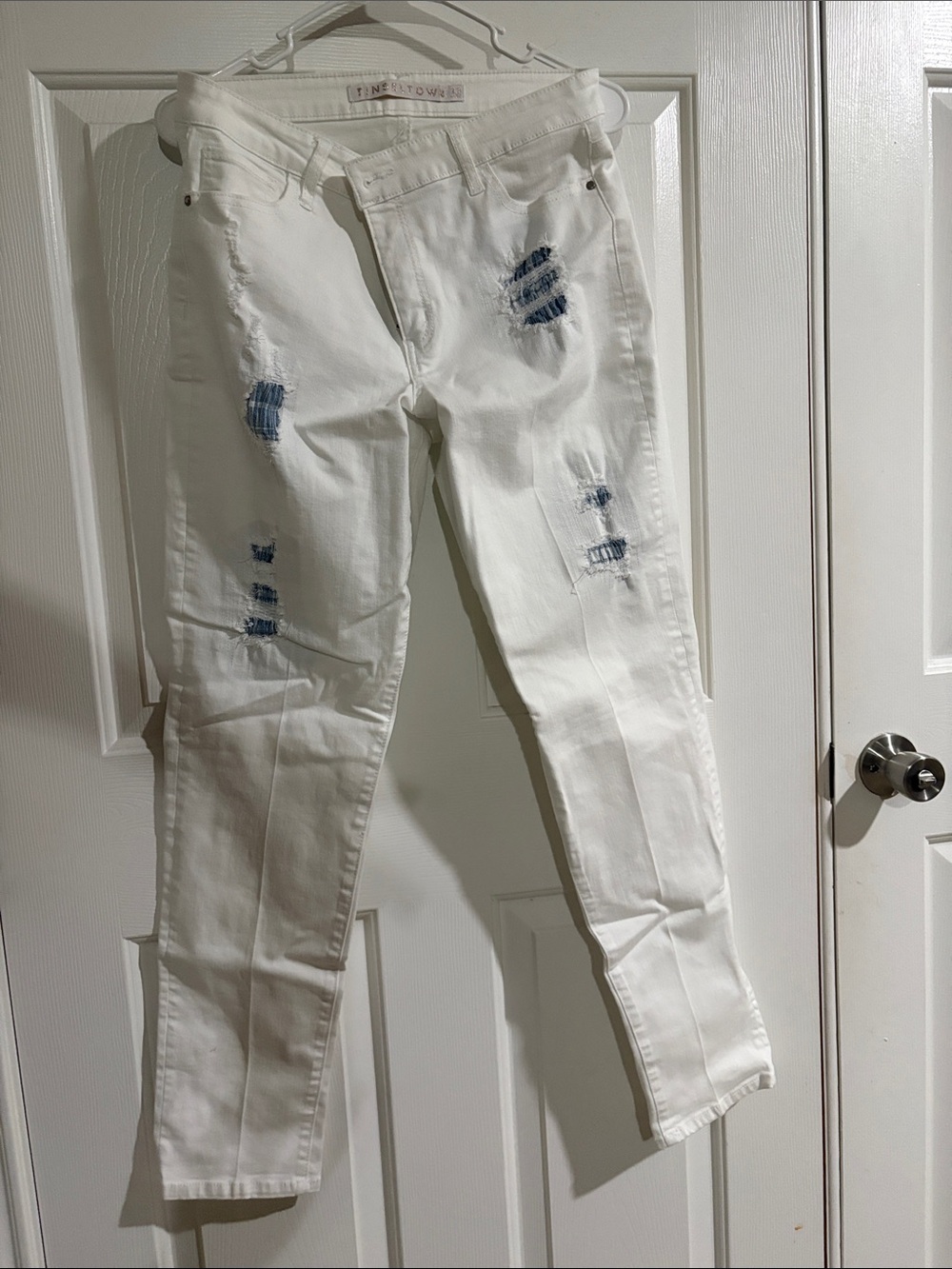 Tinseltown White Skinny Jeans with Blue Patch Distressing